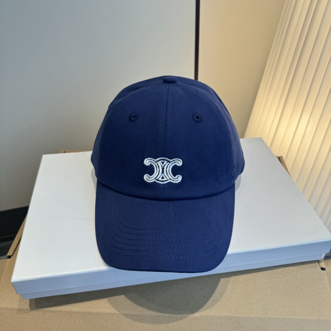 PCeline赛琳新款鸭舌帽，头围57cm