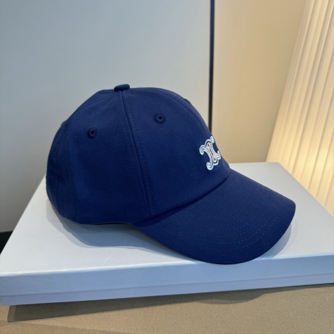 PCeline赛琳新款鸭舌帽，头围57cm