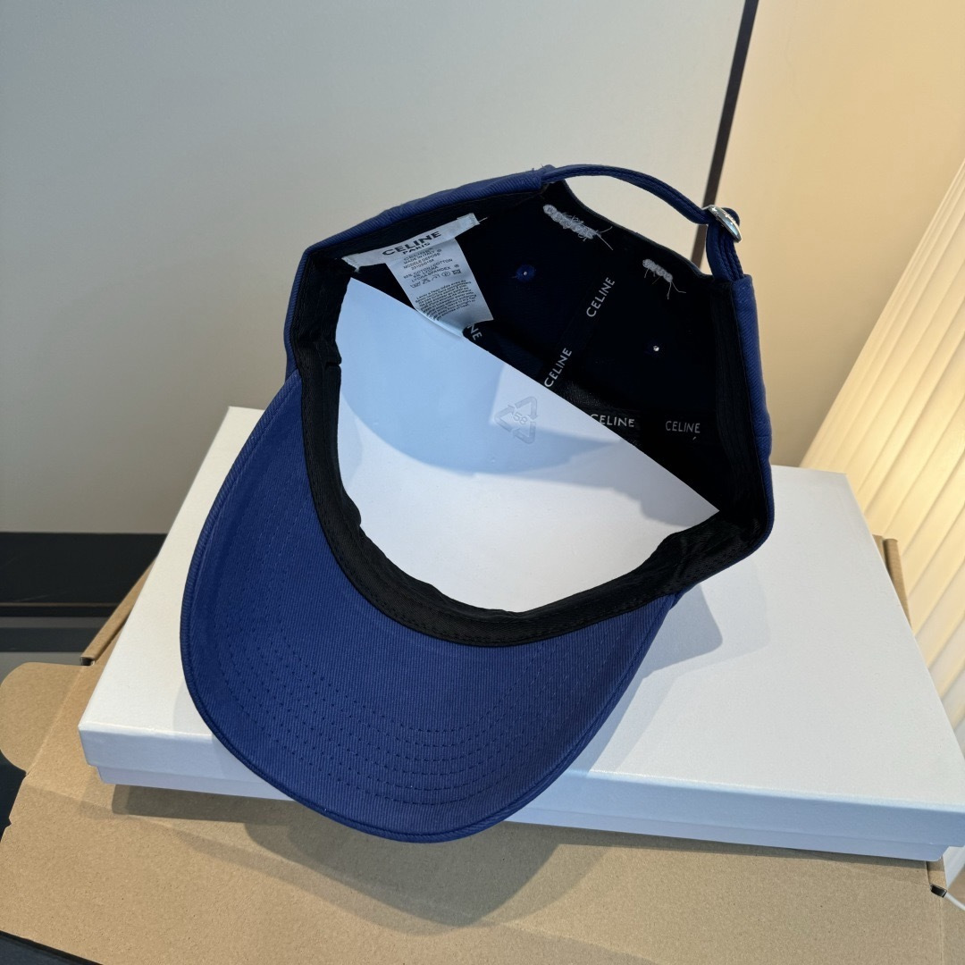 PCeline赛琳新款鸭舌帽，头围57cm