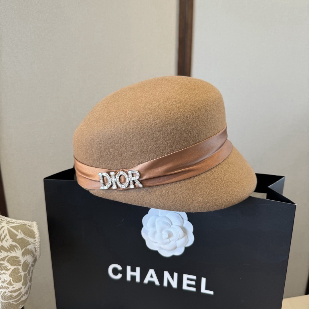 NO:742657,Dior Dior wool peaked military cap, washed leather brim, 100% wool, head circumference 57cm hat straw hat bucket hat baseball cap, hat, dior, dior, espadrilles, hats19860909 Dior迪奥羊毛鸭舌帽军帽,洗水皮帽檐,百分百羊毛,头围57cm帽子草帽渔夫帽棒球帽,帽子,dior,dior,espadrilles,hats,hat