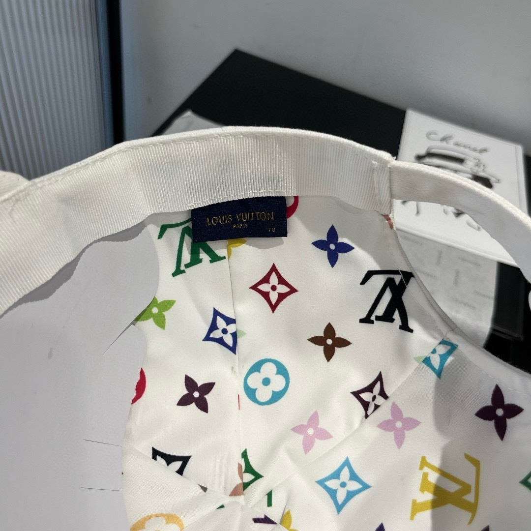 pLv路易威登新款鸭舌帽，头围57cm