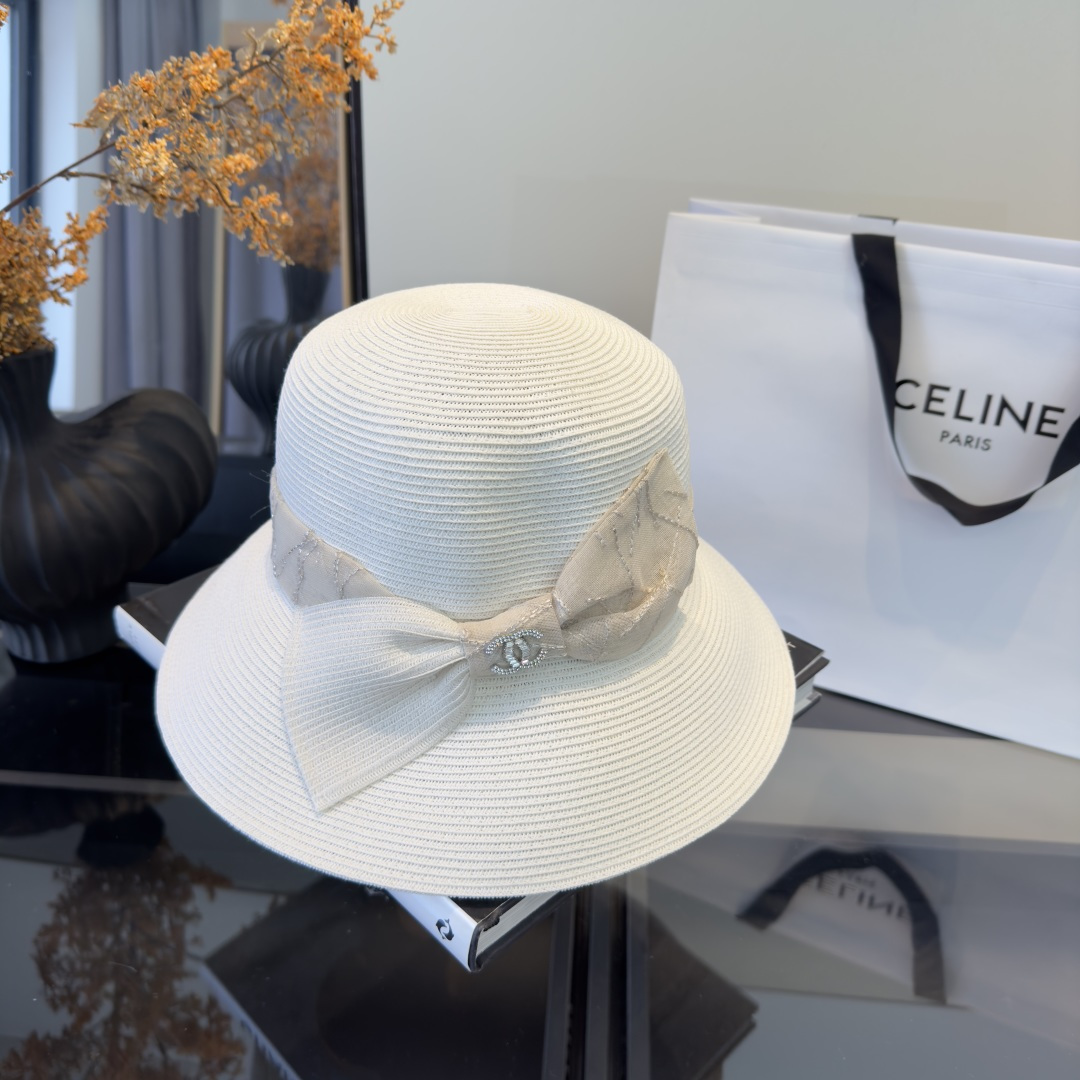 NO:742490,Chanel Chanel's new straw hat, made of Japanese papyrus, the best-selling, head circumference 57cm hat straw hat fisherman hat baseball cap, hat, chanel, chanel, espadrilles, hats19860909Chanel香奈儿新款草帽,日本纸草制作,跑量王,头围57cm帽子草帽渔夫帽棒球帽,帽子,chanel,chanel,espadrilles,hats,hat