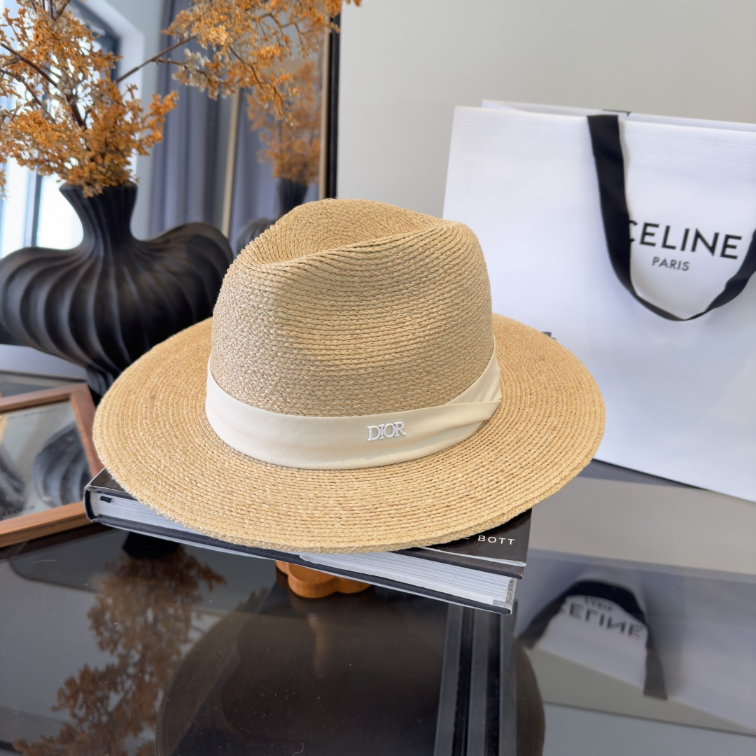 PDior迪奥拉菲草帽，旅游必备，头围57cm