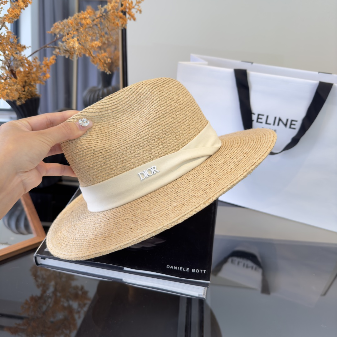 PDior迪奥拉菲草帽，旅游必备，头围57cm