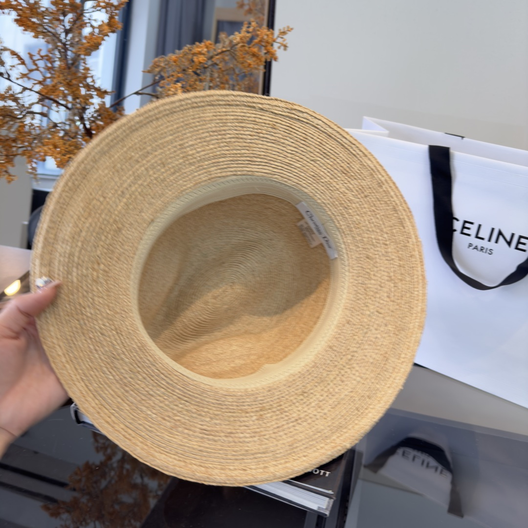 PDior迪奥拉菲草帽，旅游必备，头围57cm