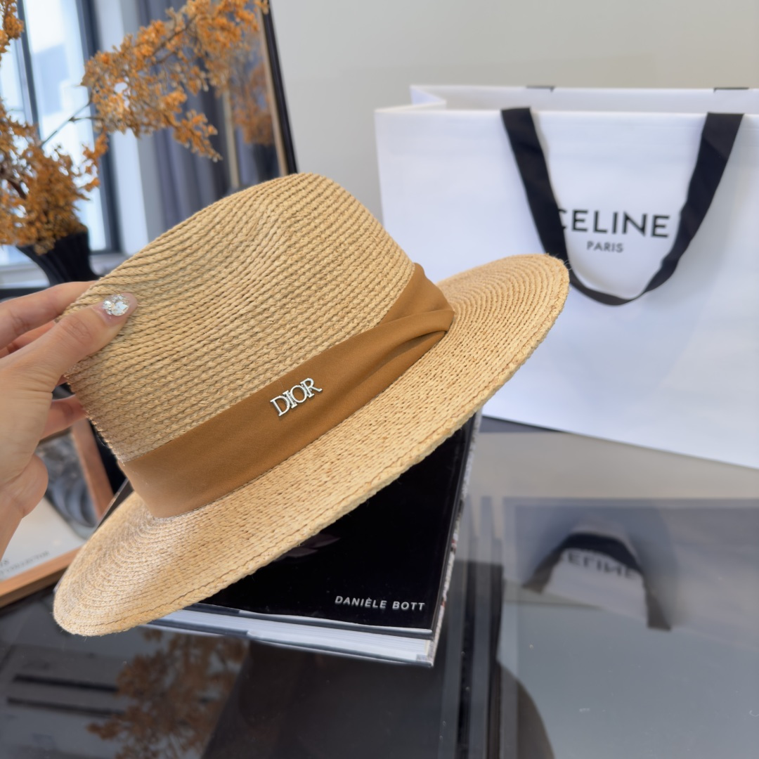 PDior迪奥拉菲草帽，旅游必备，头围57cm