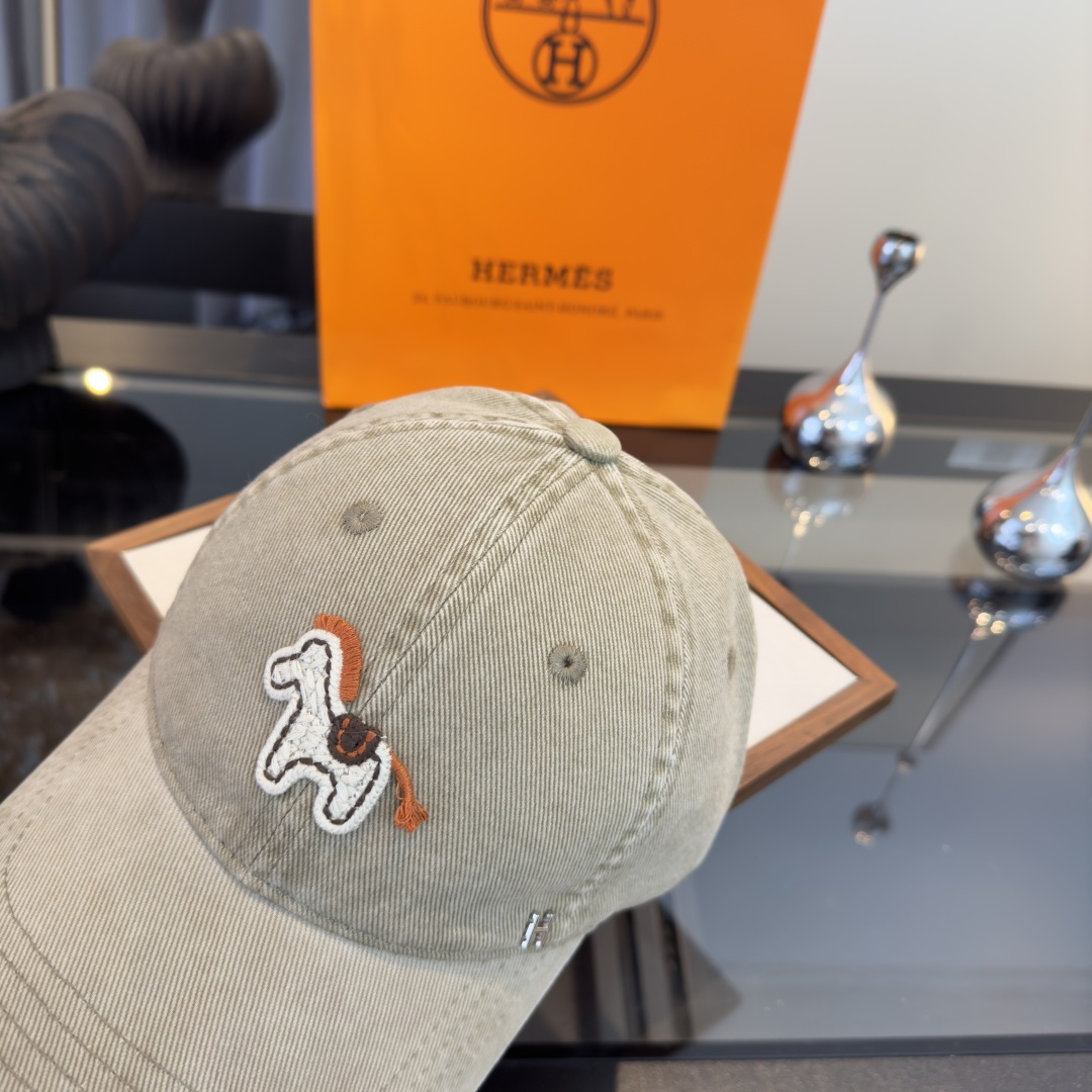 P爱马仕新款鸭舌帽，头围57cm