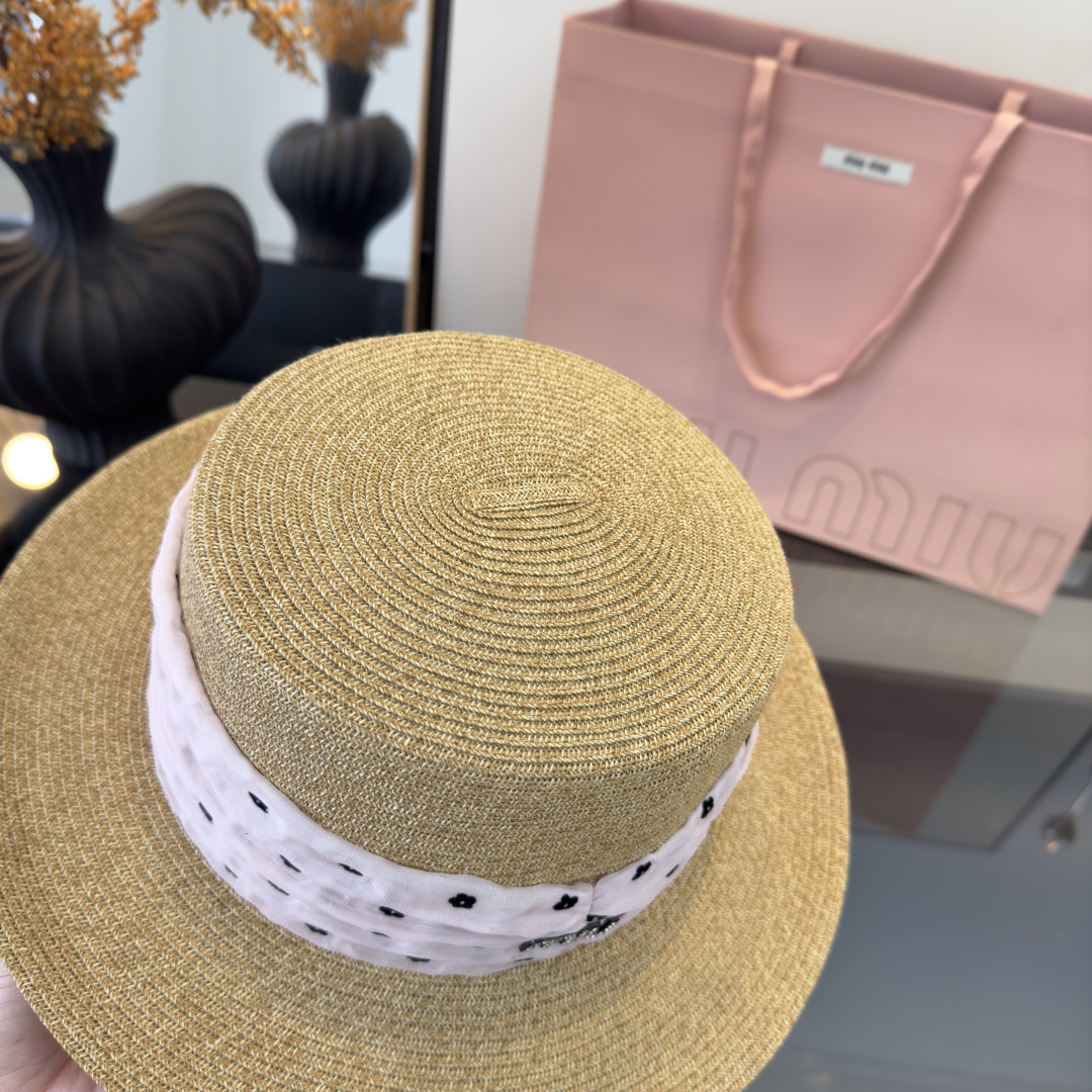 Pmiumiu缪缪新款平顶草帽，日本纸草制作，头围57cm