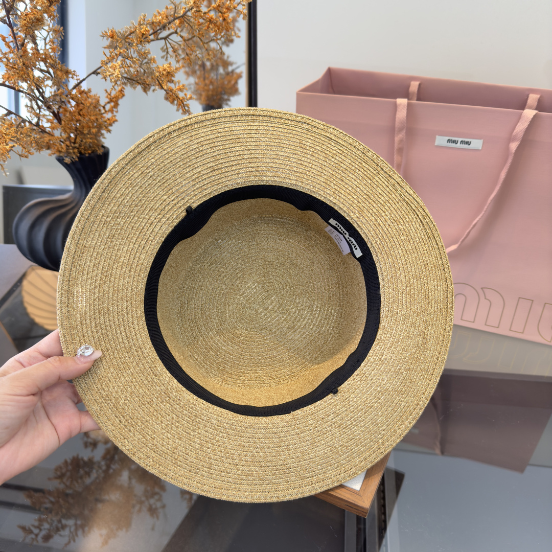 Pmiumiu缪缪新款平顶草帽，日本纸草制作，头围57cm