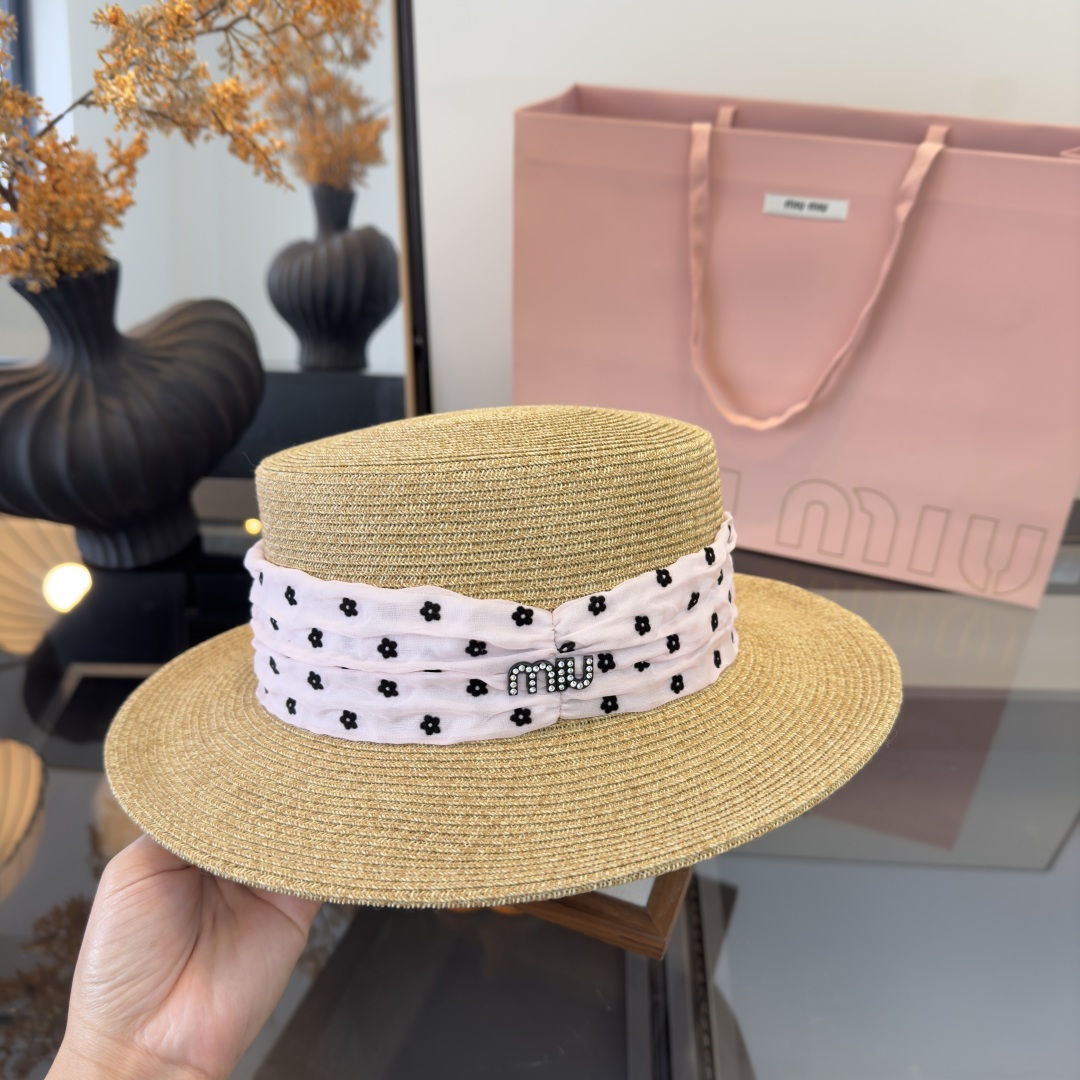 Pmiumiu缪缪新款平顶草帽，日本纸草制作，头围57cm