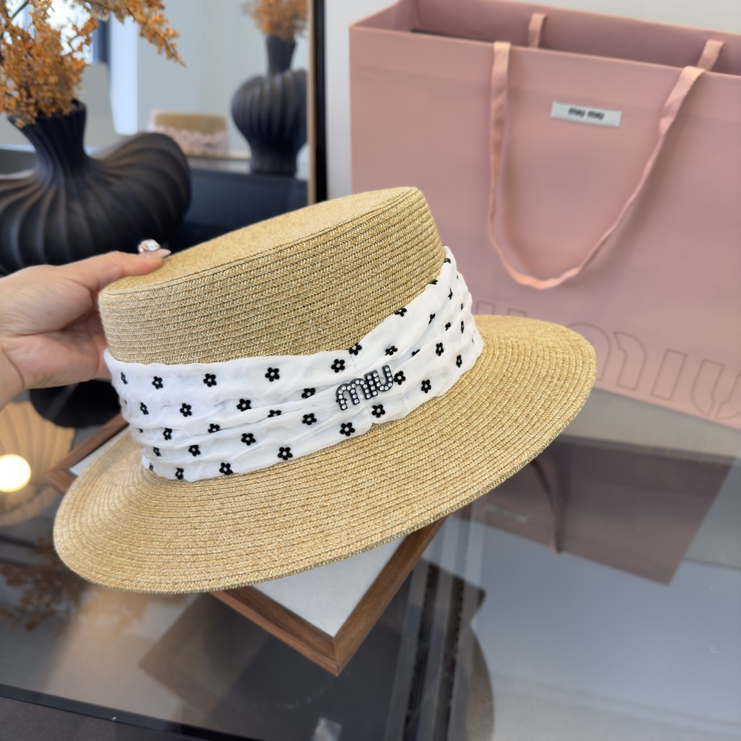 Pmiumiu缪缪新款平顶草帽，日本纸草制作，头围57cm