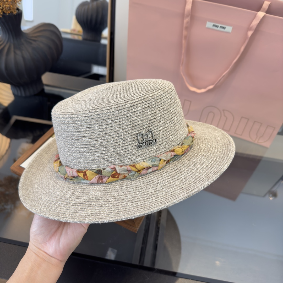 Pmiumiu缪缪新款平顶草帽，日本纸草制作，头围57cm