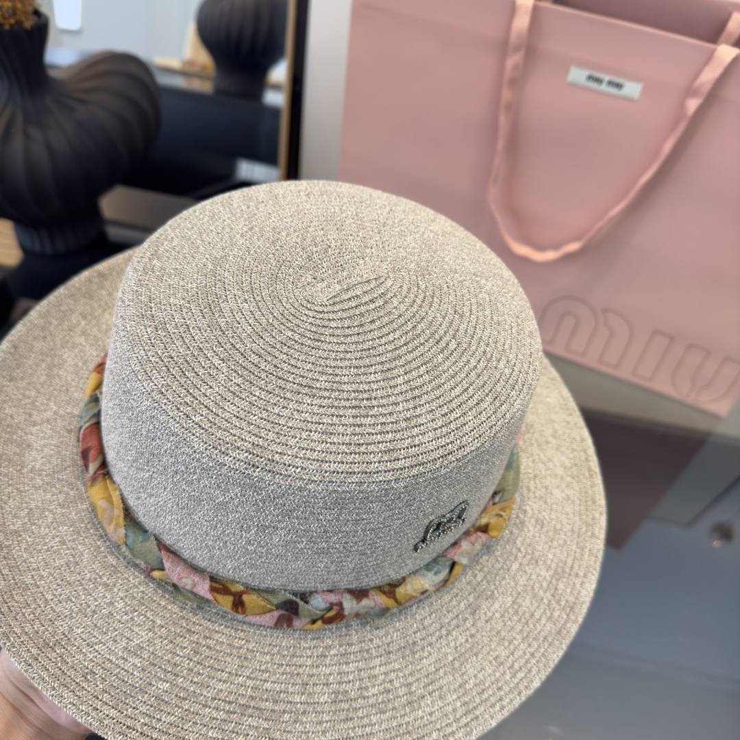 Pmiumiu缪缪新款平顶草帽，日本纸草制作，头围57cm