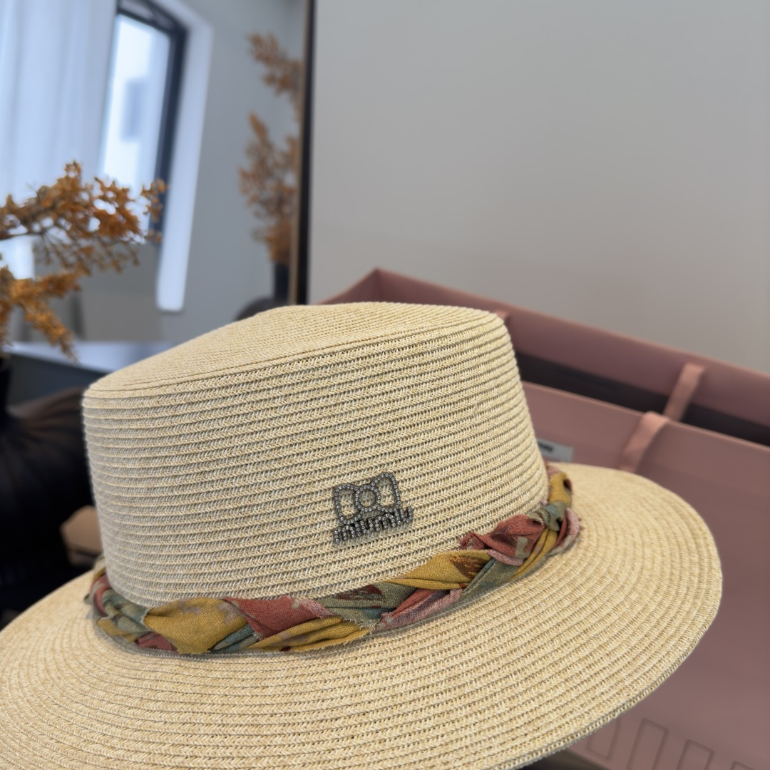 Pmiumiu缪缪新款平顶草帽，日本纸草制作，头围57cm