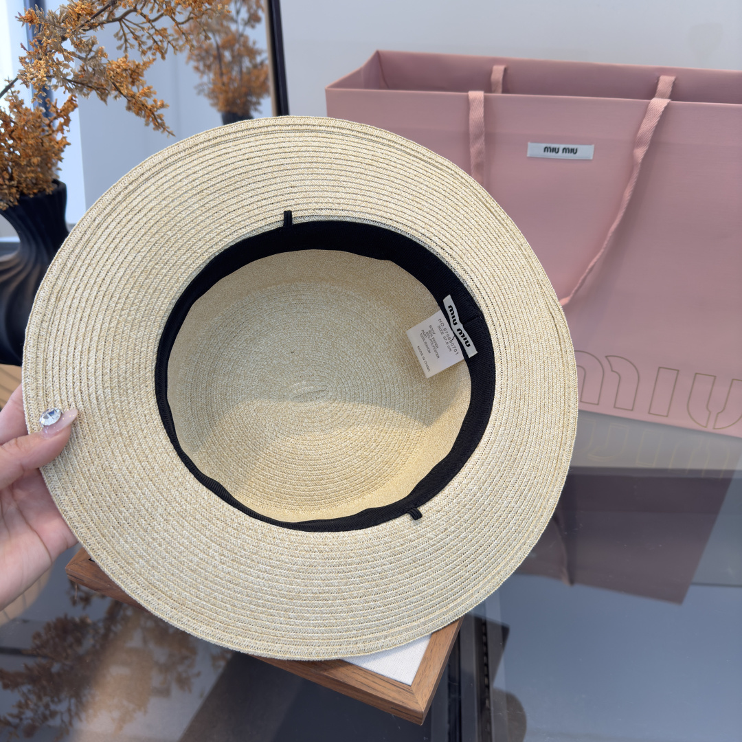 Pmiumiu缪缪新款平顶草帽，日本纸草制作，头围57cm