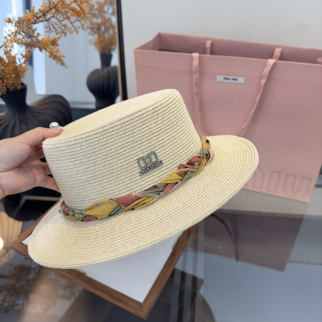 Pmiumiu缪缪新款平顶草帽，日本纸草制作，头围57cm