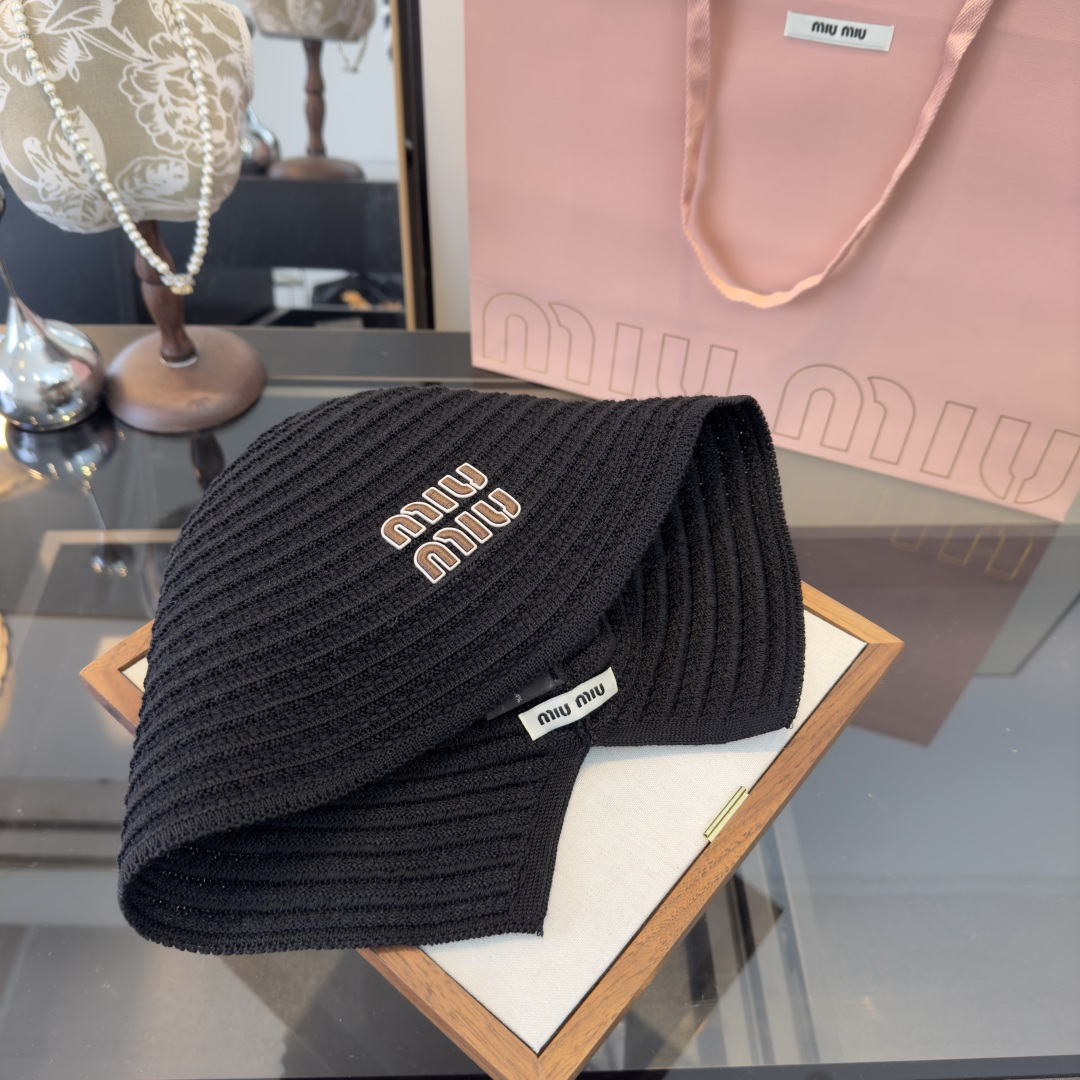 Pmiumiu缪缪新款针织渔夫帽 头围57cm