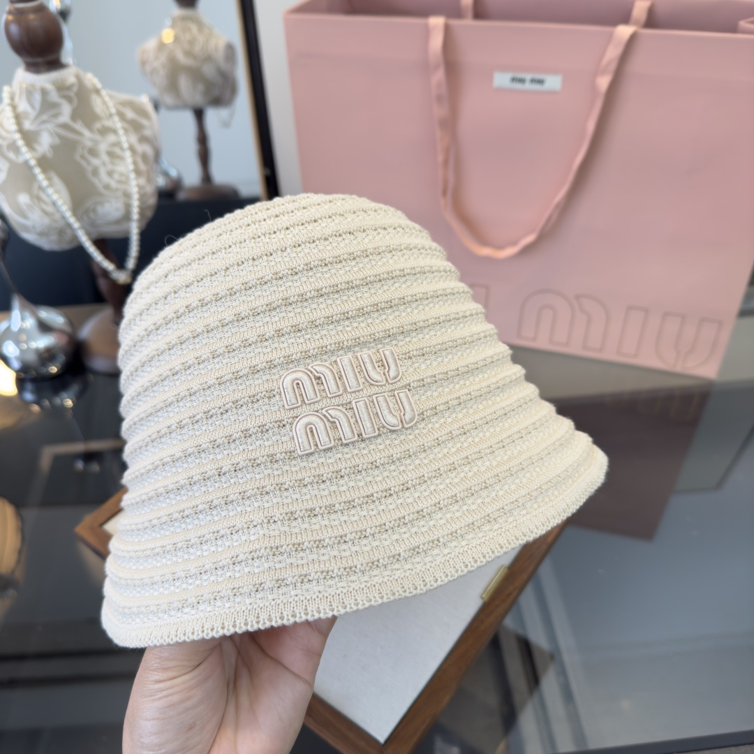 Pmiumiu缪缪新款针织渔夫帽 头围57cm
