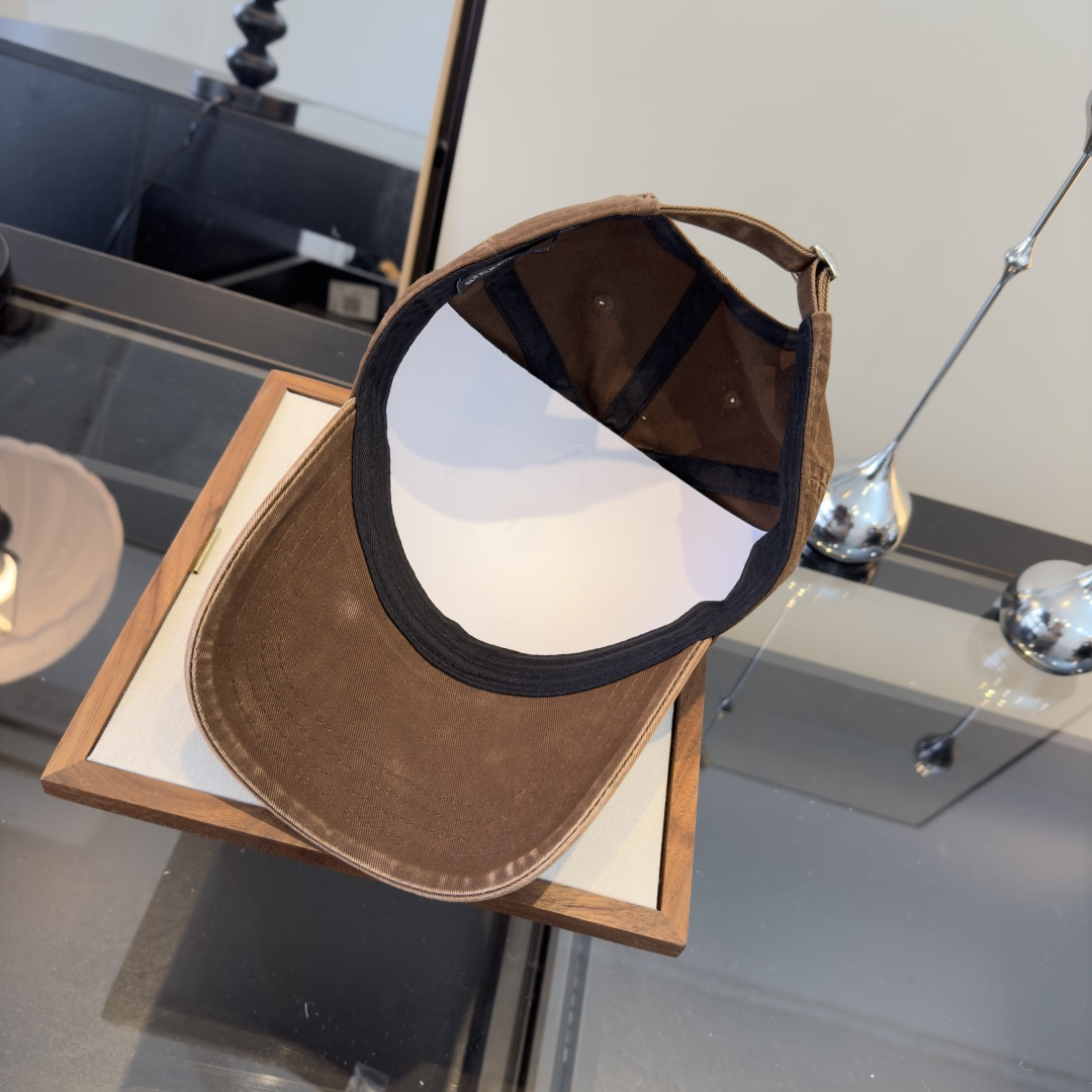 P克罗心新款鸭舌帽，头围57cm