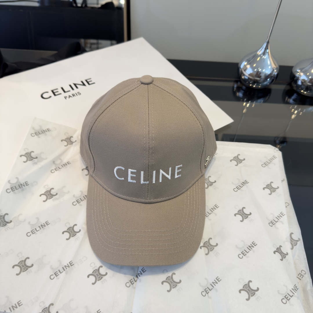 PCeline赛琳新款鸭舌帽，头围57cm