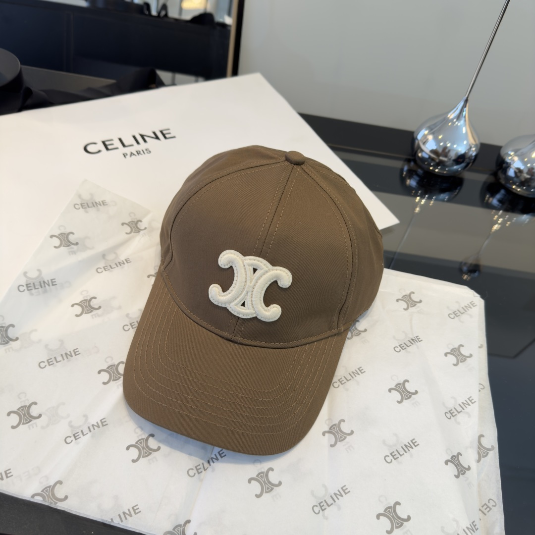 PCeline赛琳新款鸭舌帽，头围57cm
