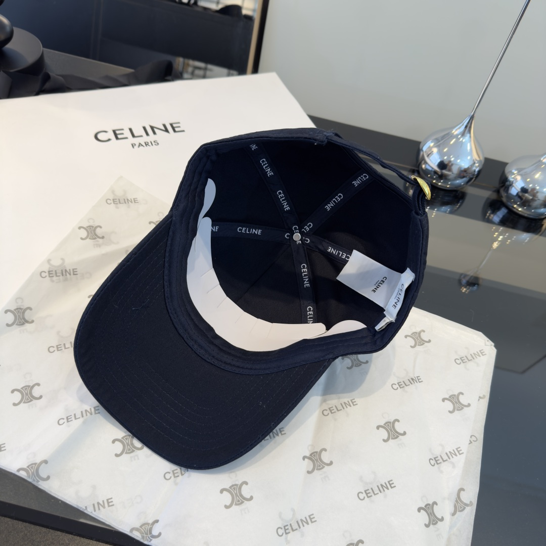 PCeline赛琳新款鸭舌帽，头围57cm