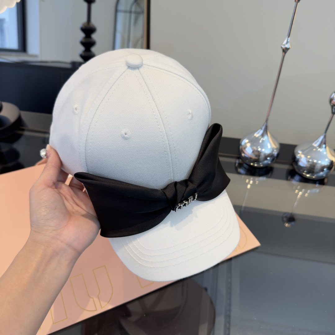 Pmiumiu缪缪蝴蝶结鸭舌帽，高端定制，头围57cm