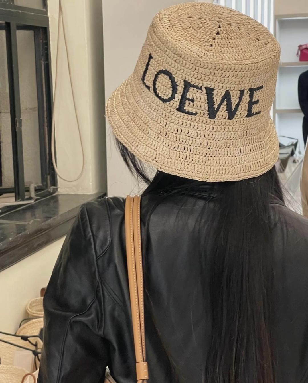 NO:742535,Loewe's official new top hat, official one-to-one mold customization, head circumference 57cm hat, straw hat, fisherman hat, baseball cap, hat, loewe, espadrilles, hats19860909罗意威官方款新款礼帽,官方一比一开模定制,头围57cm帽子草帽渔夫帽棒球帽,帽子,loewe,espadrilles,hats,hat