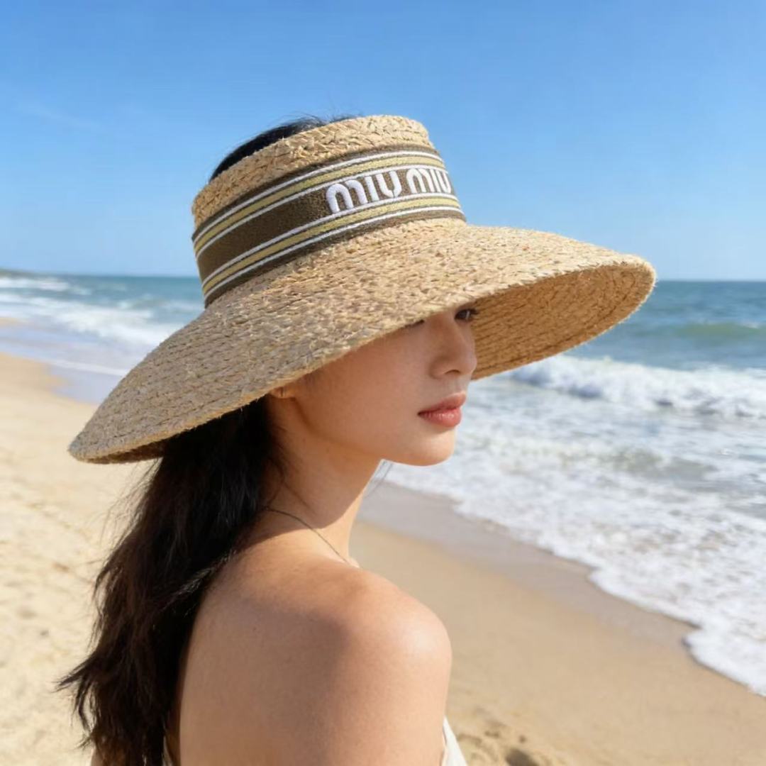 p缪缪miumiu拉菲草空顶帽，专柜新款，且买且珍惜，卖一个少一个，头围可以调节 细节待上