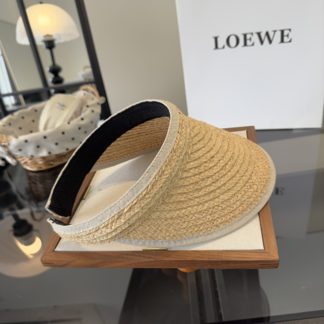 P罗意威新款草编空顶遮阳帽👒，夏日必备！