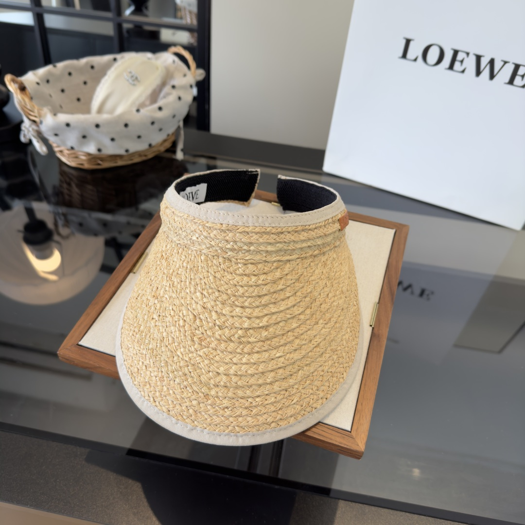 P罗意威新款草编空顶遮阳帽👒，夏日必备！