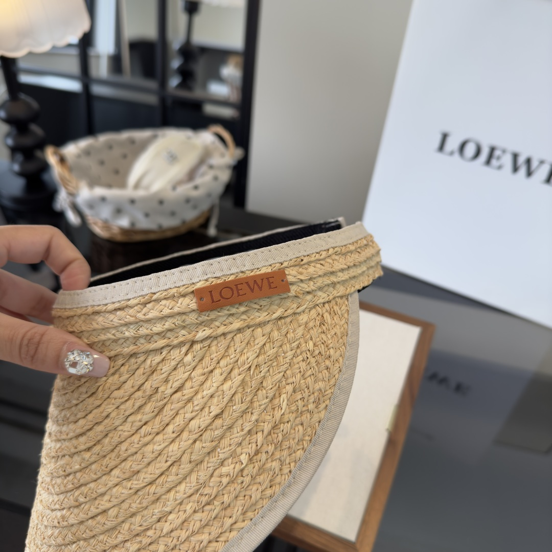 P罗意威新款草编空顶遮阳帽👒，夏日必备！