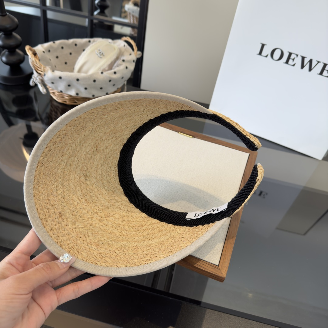 P罗意威新款草编空顶遮阳帽👒，夏日必备！