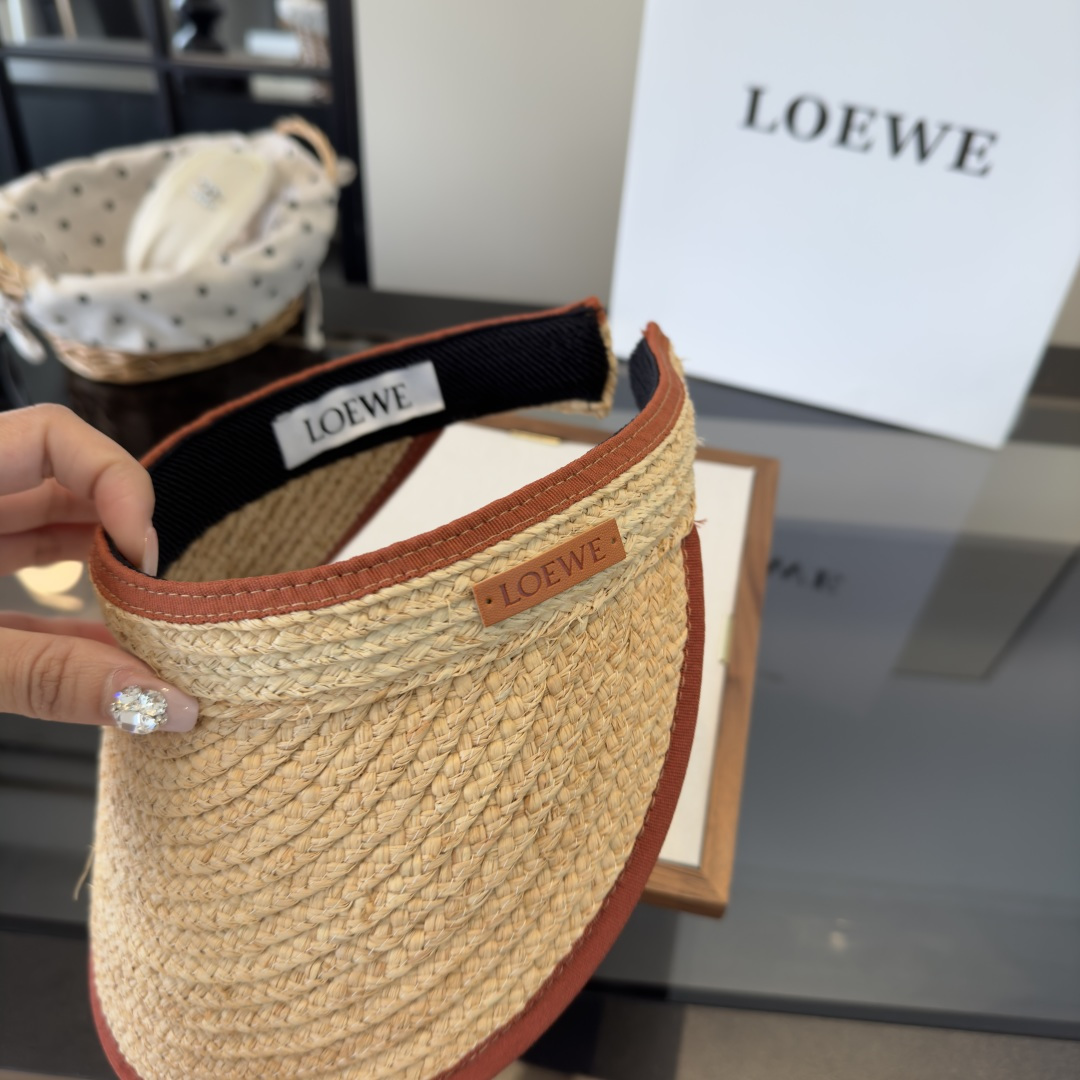 P罗意威新款草编空顶遮阳帽👒，夏日必备！