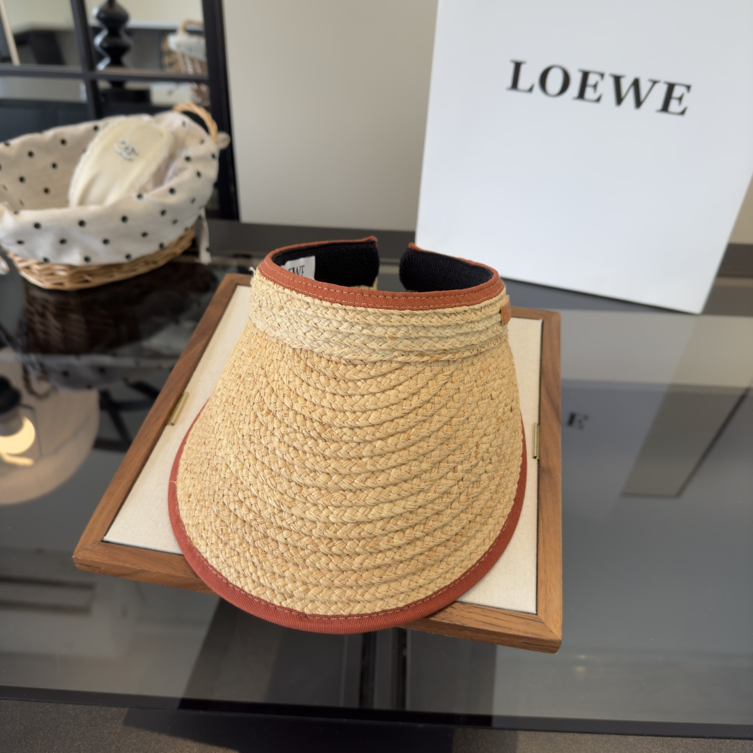 P罗意威新款草编空顶遮阳帽👒，夏日必备！