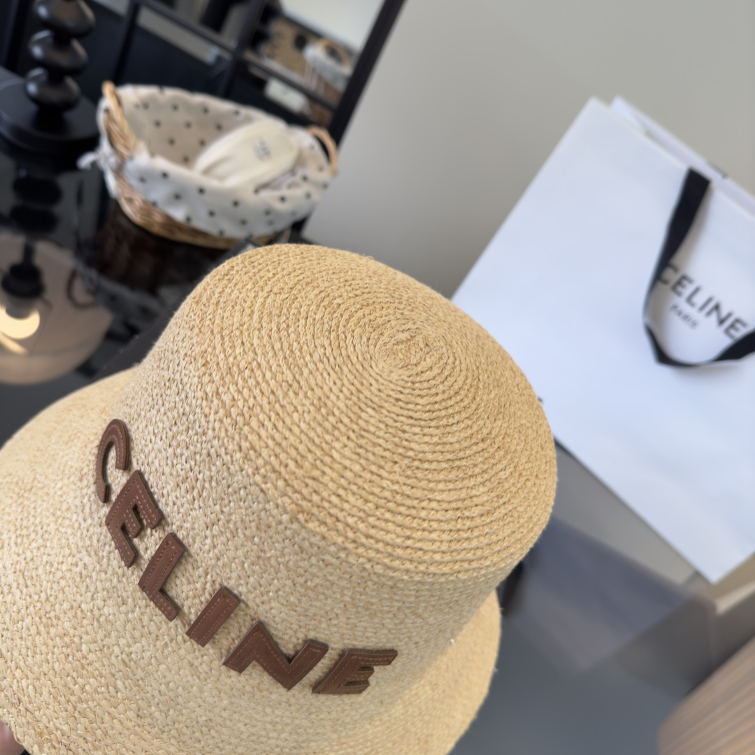PCeline赛琳新款拉菲草帽，纯手工钩织，头围57cm