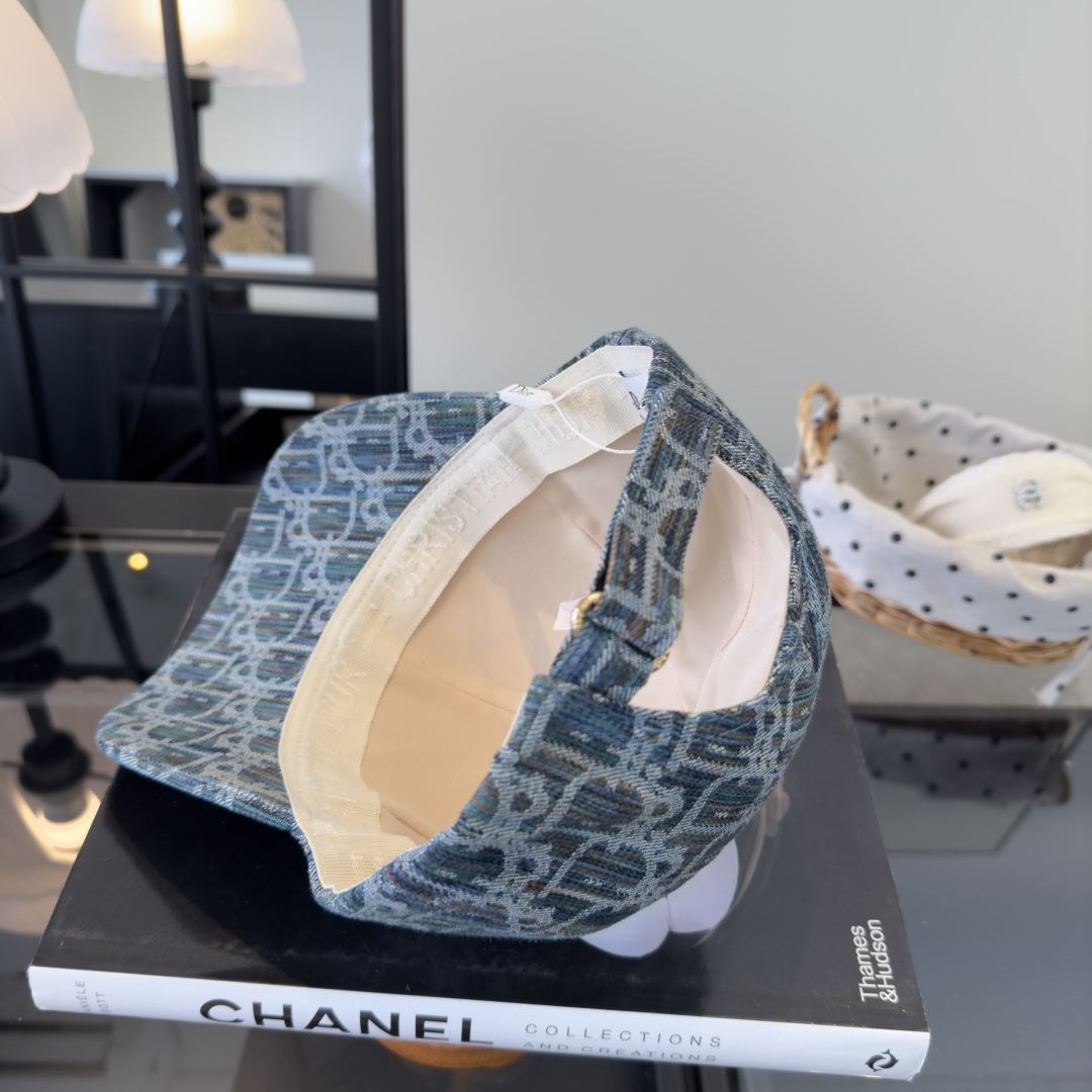 PDior迪奥新款鸭舌帽，夏日必备