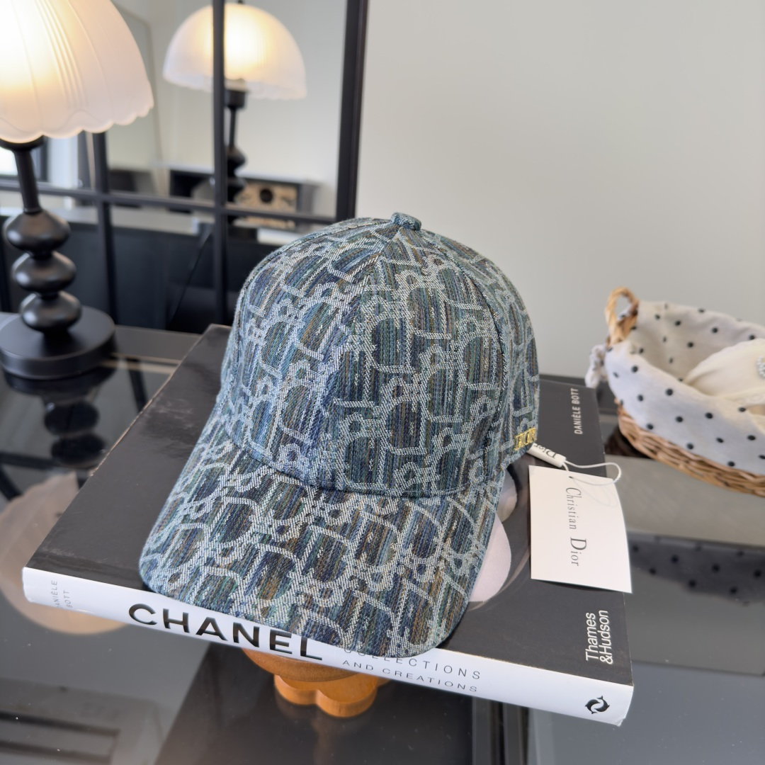 PDior迪奥新款鸭舌帽，夏日必备