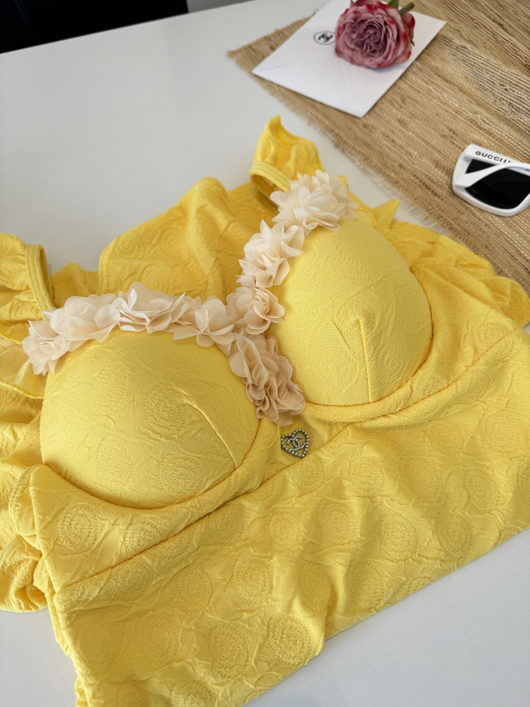 。Chanel 香奈儿连体泳衣 😍🥰适合多种场景的游泳衣🏊‍♀️海边 游泳池 温泉 水上乐园 漂流都可以