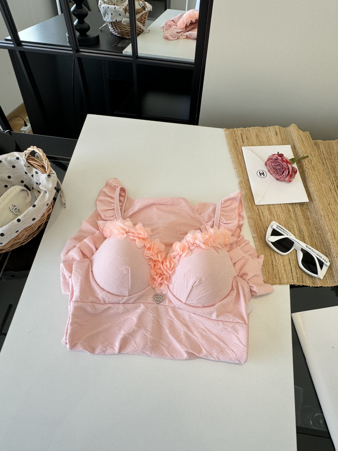 。Chanel 香奈儿连体泳衣 😍🥰适合多种场景的游泳衣🏊‍♀️海边 游泳池 温泉 水上乐园 漂流都可以