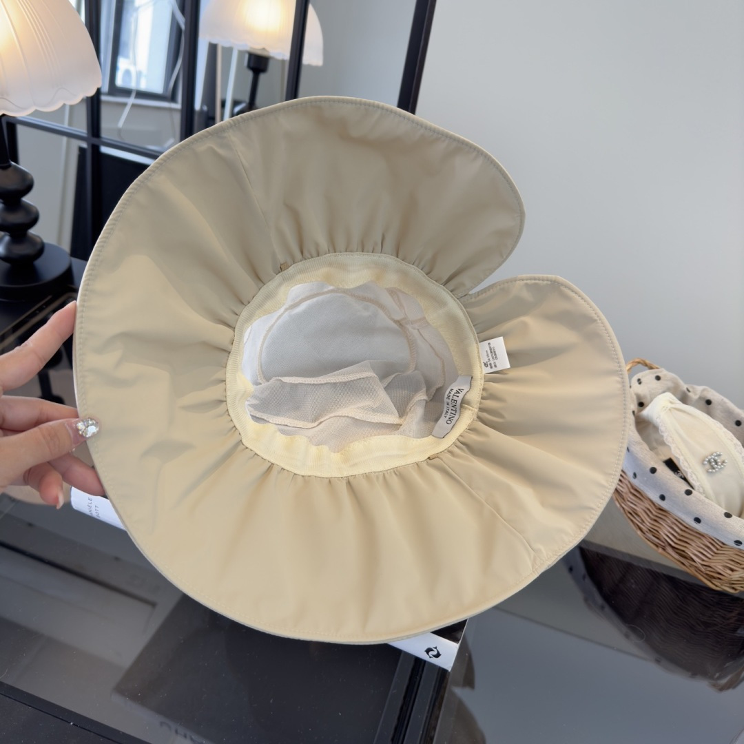 Valentino 华伦天奴新款蝴蝶结渔夫帽，高端定制，头围57cm
