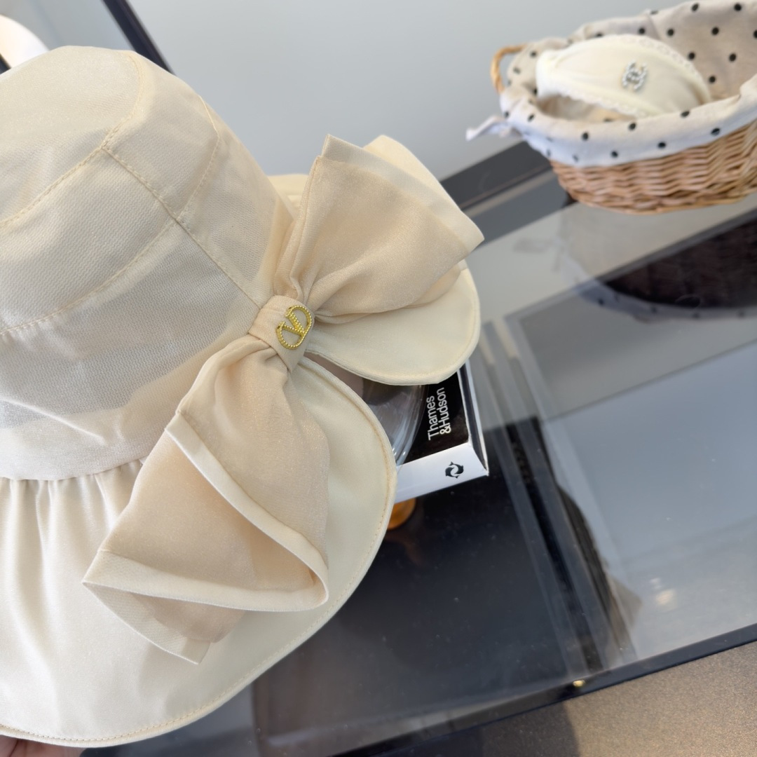 Valentino 华伦天奴新款蝴蝶结渔夫帽，高端定制，头围57cm