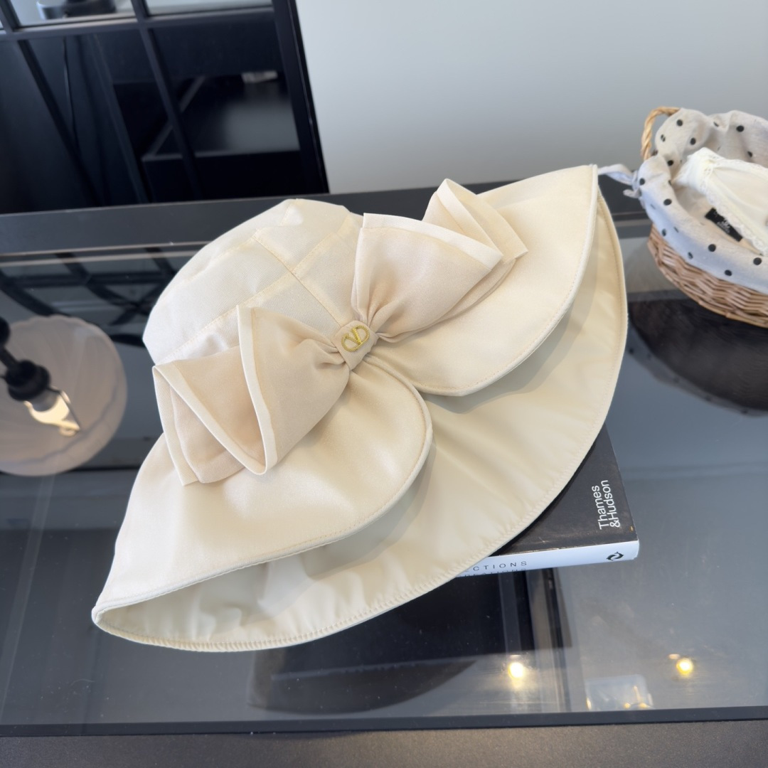 Valentino 华伦天奴新款蝴蝶结渔夫帽，高端定制，头围57cm