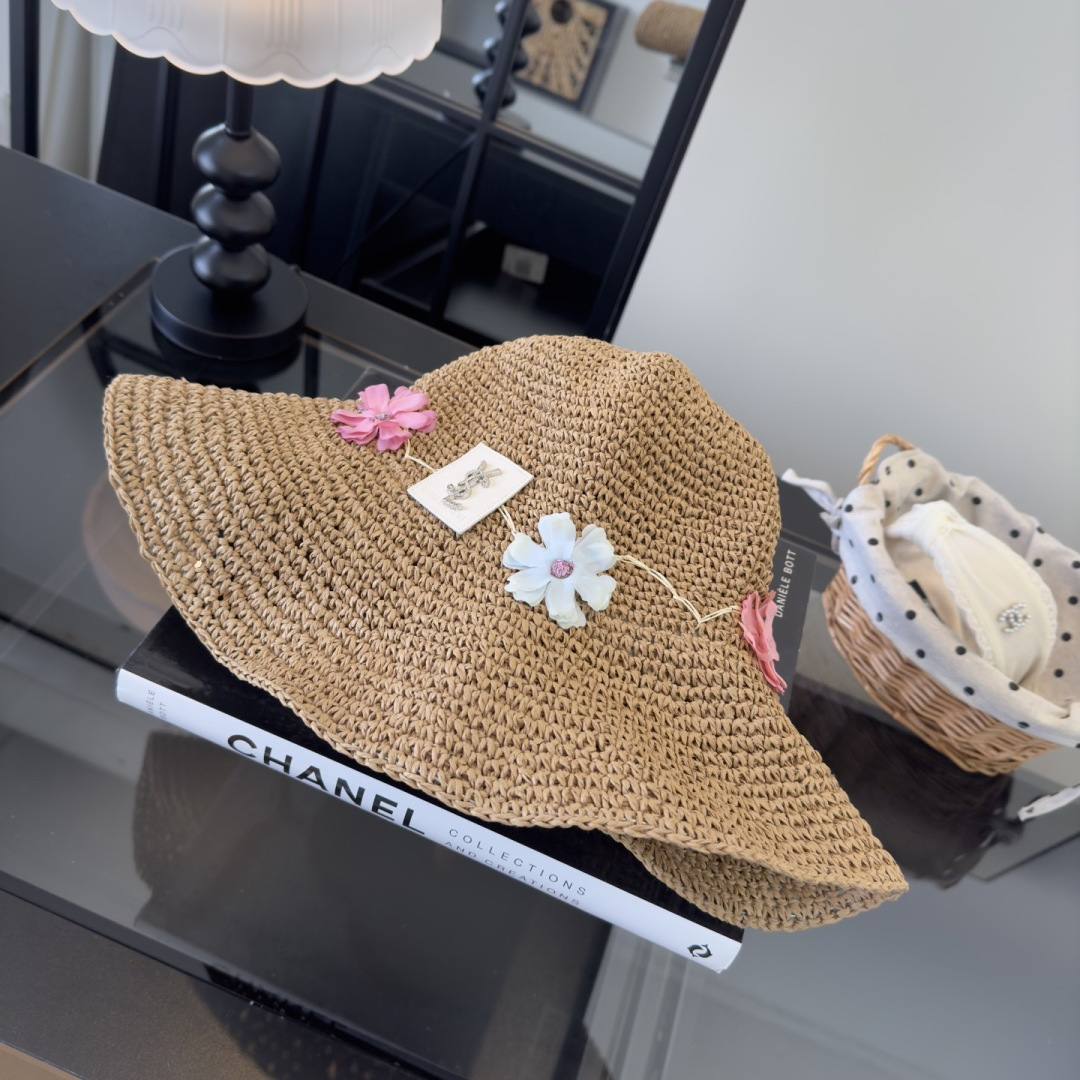 Saint Laurent 圣罗兰新款夏款折叠草帽，纯收工钩织，头围57cm，可折叠