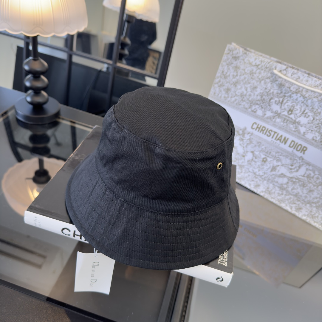 Dior Dior迪奥新款双面渔夫帽，夏季