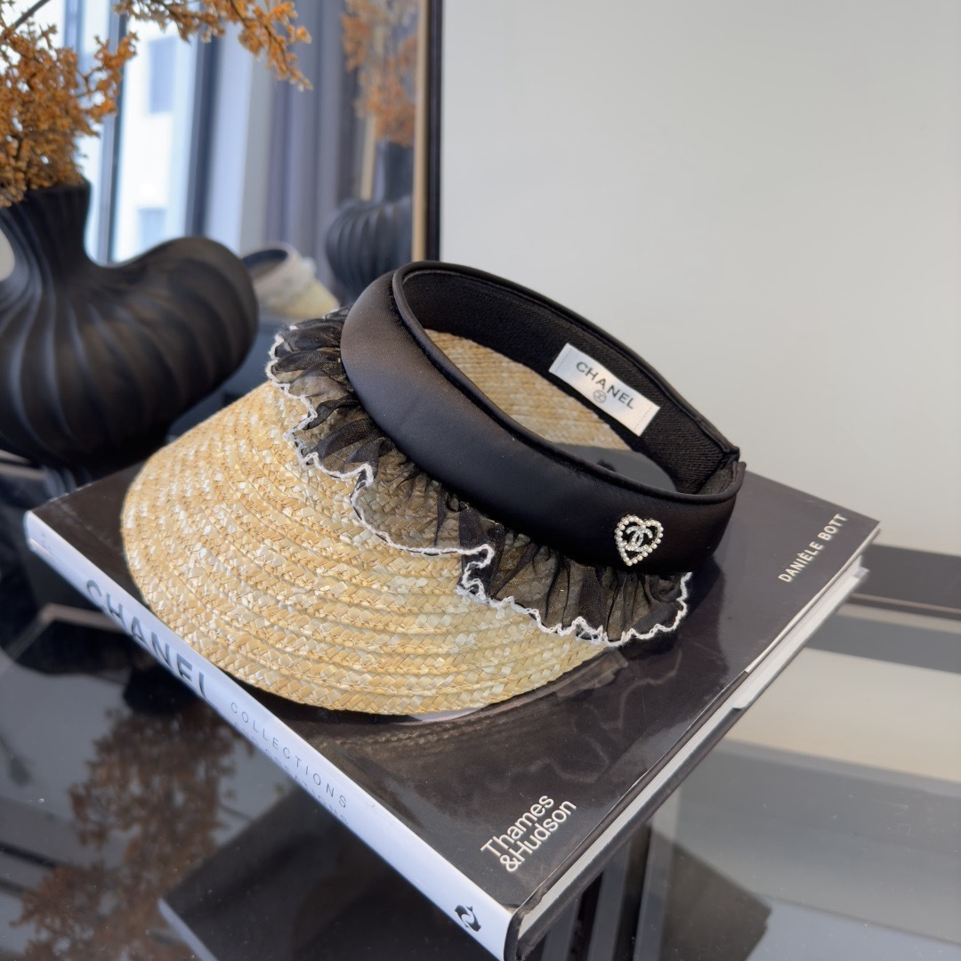 NO:743040,Chanel Chanel straw straw sun hat, adjustable hat straw hat fisherman hat baseball cap, hat, chanel, chanel, espadrilles, hats19860909Chanel香奈儿麦秆草空顶遮阳帽,可调节帽子草帽渔夫帽棒球帽,帽子,chanel,chanel,espadrilles,hats,hat