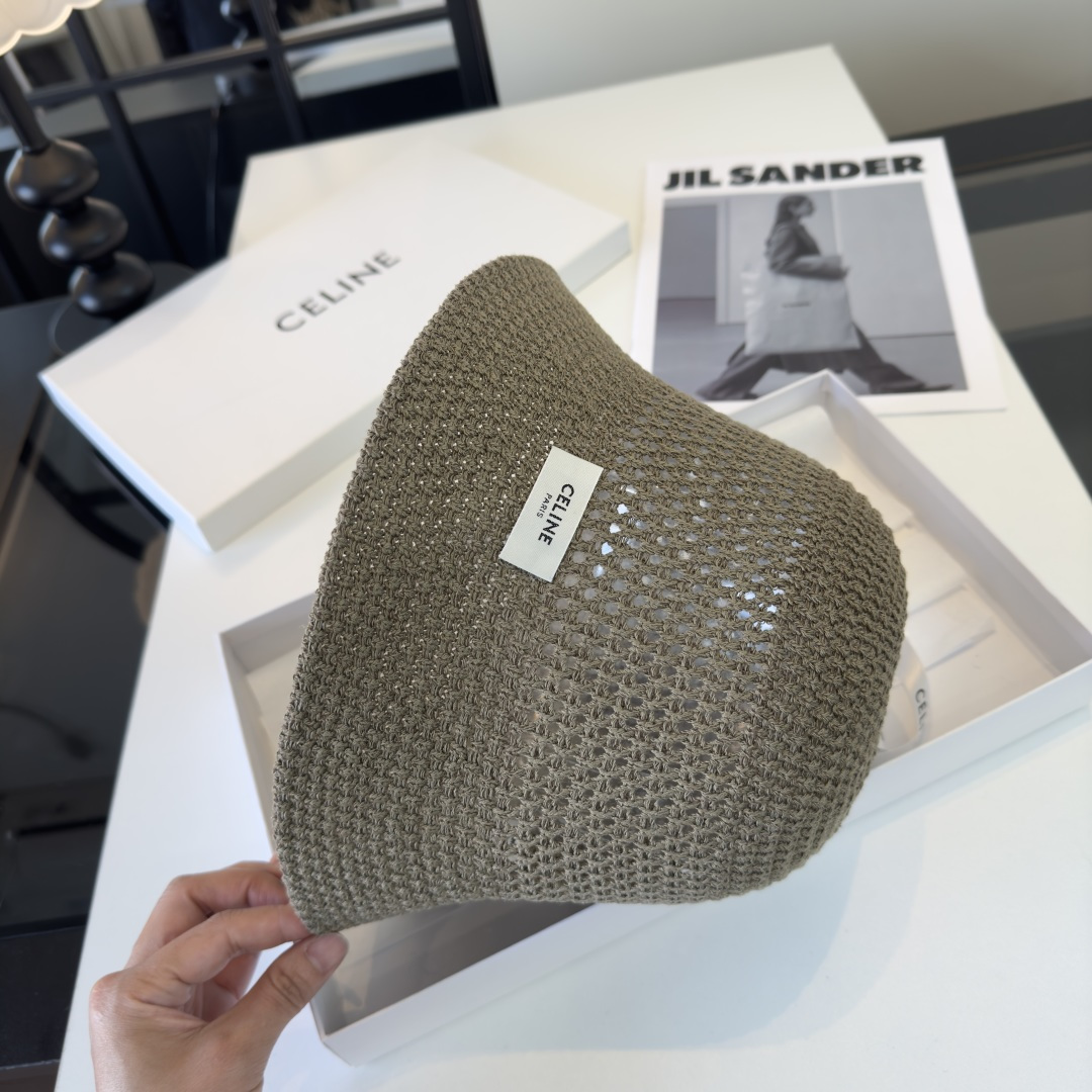 PCeline赛琳新款遮阳渔夫帽，时尚百搭，轻盈透气！