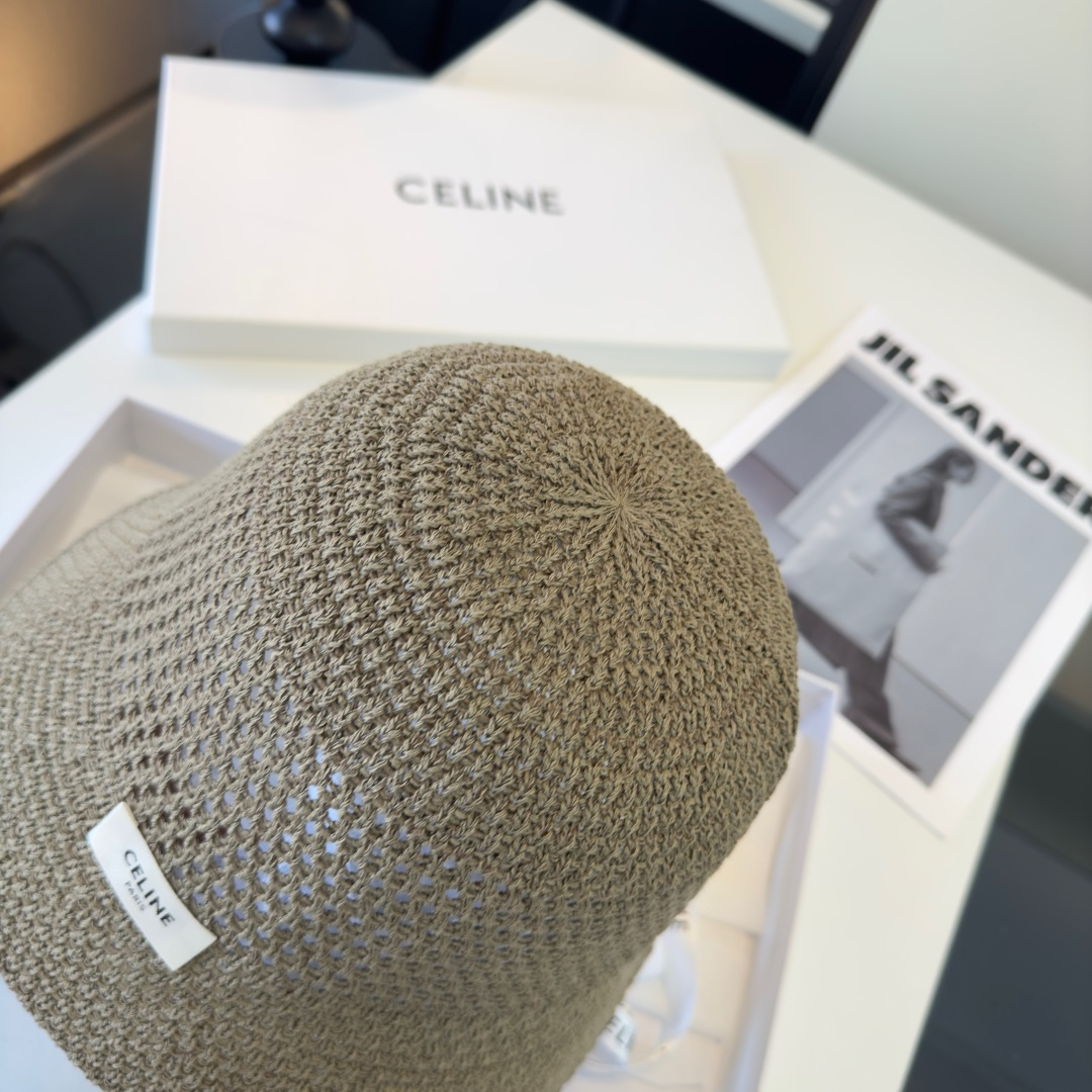 PCeline赛琳新款遮阳渔夫帽，时尚百搭，轻盈透气！