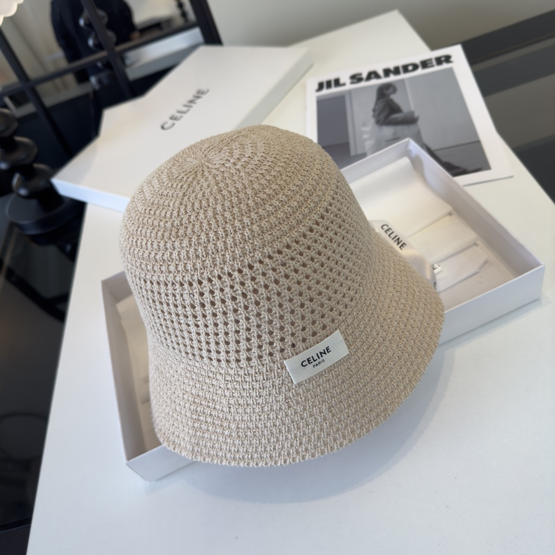 PCeline赛琳新款遮阳渔夫帽，时尚百搭，轻盈透气！