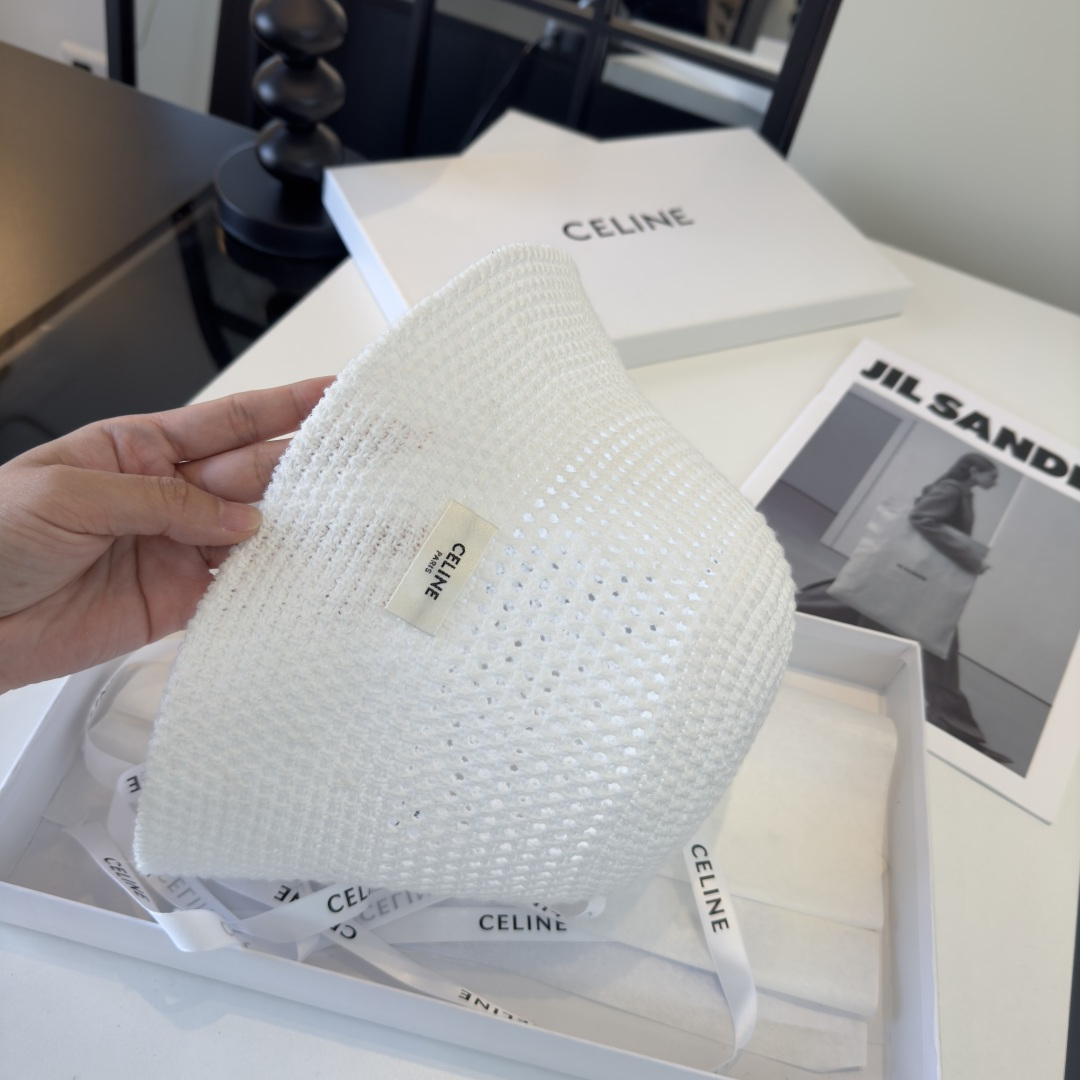 PCeline赛琳新款遮阳渔夫帽，时尚百搭，轻盈透气！